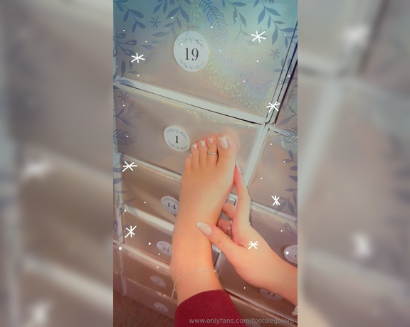 Footsie Galore aka footsiegalore - 12-01-2024 OnlyFans Video - Footsie Advent calendar countdown day 1 Cant wait for all the fun to start  For