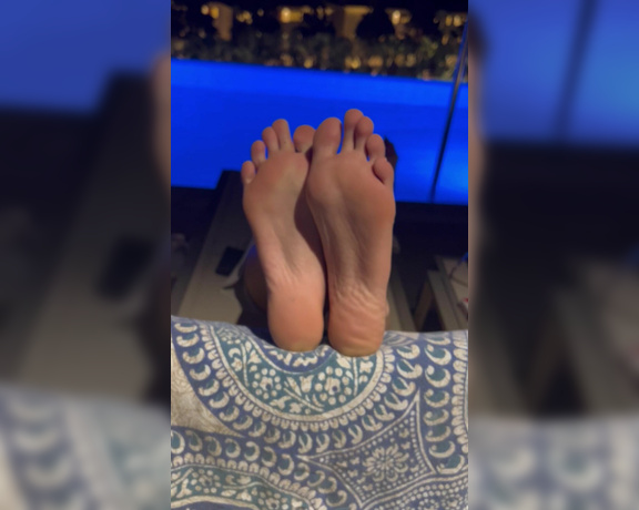 Germangirlnextdoor95 aka germangirlnextdoor95 - 06-11-2024 OnlyFans Video - Ever see such perfect soles