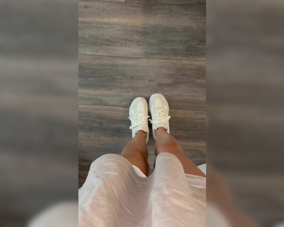 Germangirlnextdoor95 aka germangirlnextdoor95 - 08-07-2024 OnlyFans Video - How you like my new shoes