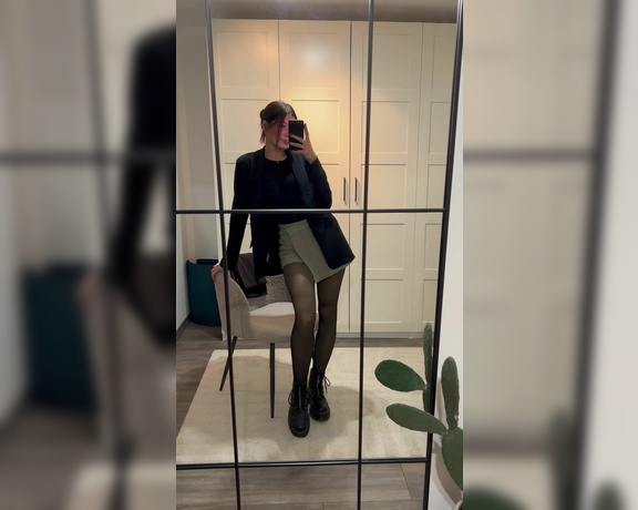 Germangirlnextdoor95 aka germangirlnextdoor95 - 10-25-2024 OnlyFans Video - How do you like my outfit going out for some drinks and drive men crazy