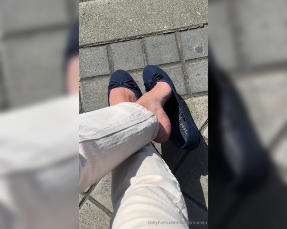 Solesmad aka solesmadvip - 06-12-2024 OnlyFans Video - Another sunny day in Madrid  By far flats in summer are my fav shoes to