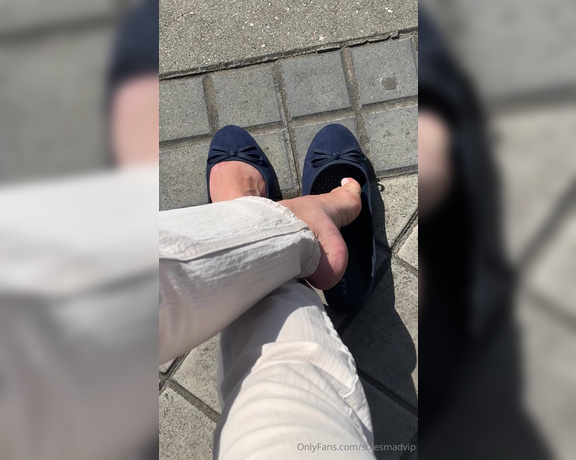 Solesmad aka solesmadvip - 06-12-2024 OnlyFans Video - Another sunny day in Madrid  By far flats in summer are my fav shoes to