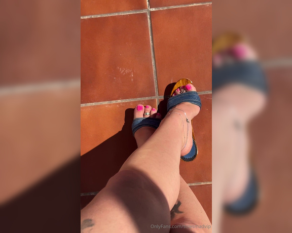 Solesmad aka solesmadvip - 06-14-2024 OnlyFans Video - a little tease for me foot boys Love ya