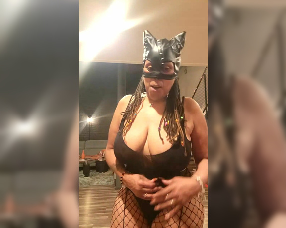 OrangesRB aka orangesrb - 10-16-2024 OnlyFans Video - Stream started at 10162024 0101 am Happy October Cat woman on da house