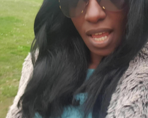 Miss Foxx aka missfoxx - 04-08-2021 OnlyFans Video - Comment below