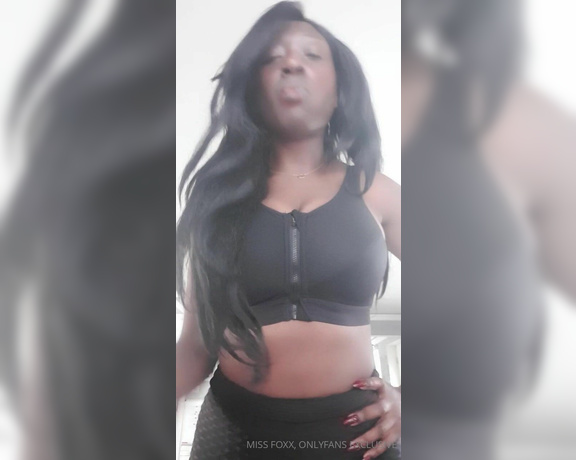 Miss Foxx aka missfoxx - 04-10-2020 OnlyFans Video - GET IT DONE