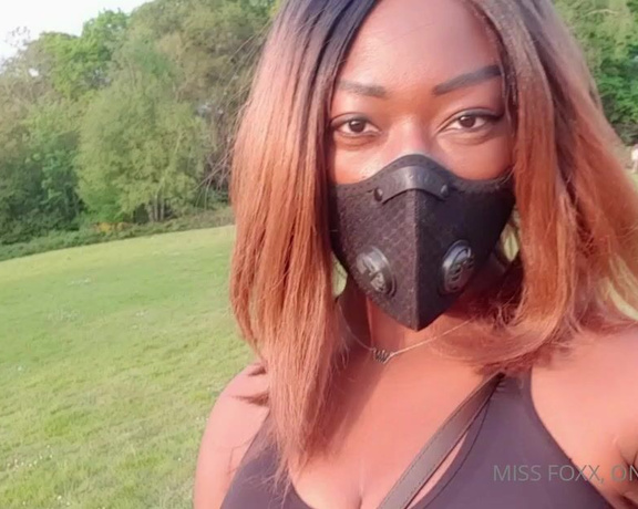 Miss Foxx aka missfoxx - 04-27-2020 OnlyFans Video - I was walking My dogs and I had so many stares