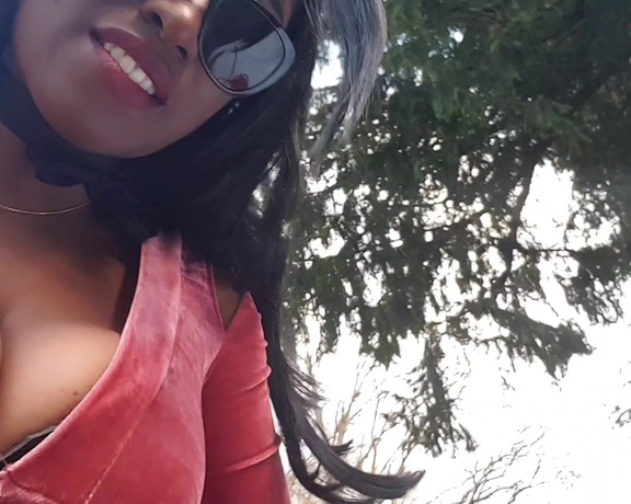 Miss Foxx aka missfoxx - 03-15-2020 OnlyFans Video - VIDEO SEXY SATURDAY Boxing Boy licking the dirt off the filthy designer boots a bitch bought