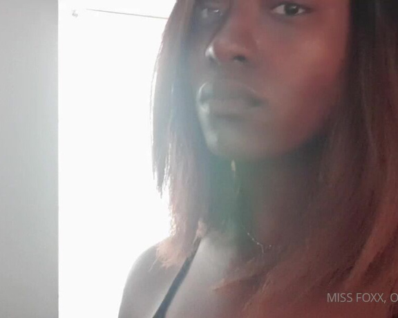 Miss Foxx aka missfoxx - 05-29-2020 OnlyFans Video - Good morning boys