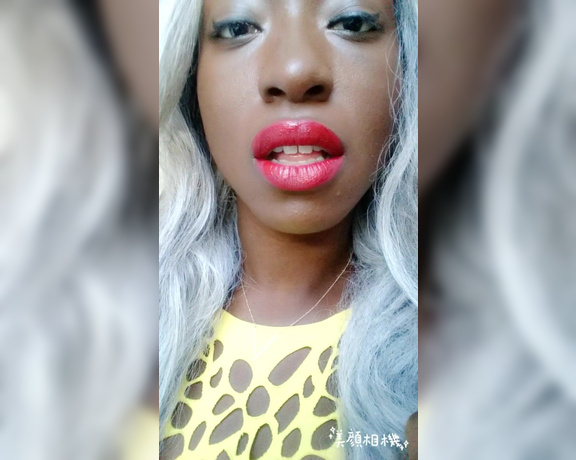 Miss Foxx aka missfoxx - 08-24-2016 OnlyFans Video - VIDEO Applying My brand new red lipstick in your face