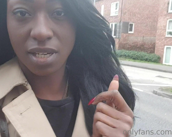 Miss Foxx aka missfoxx - 03-13-2019 OnlyFans Video - Walk with Me, pet