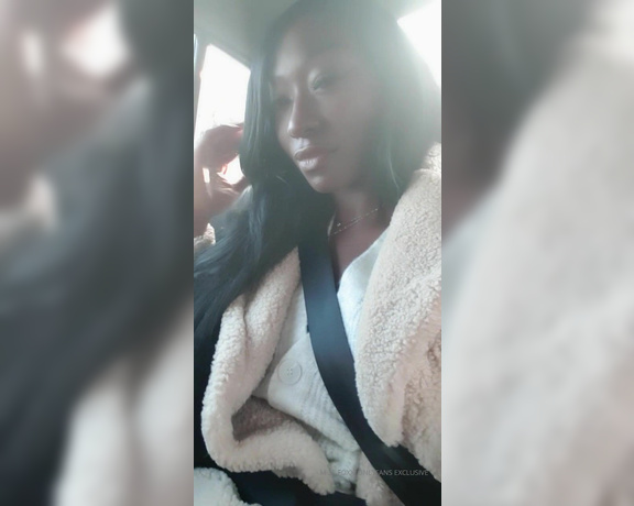 Miss Foxx aka missfoxx - 11-15-2019 OnlyFans Video - VIDEO You poor bitches take public transport