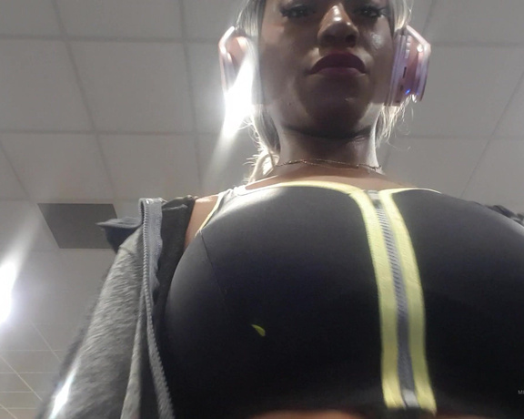 Miss Foxx aka missfoxx - 09-30-2019 OnlyFans Video - VIDEO UNDERBOOB