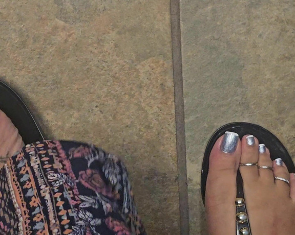 Mywaysoles aka mywaysoles - 08-20-2024 OnlyFans Video - The EXTRA skin though