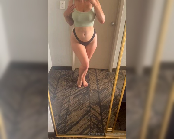 ICuckoldress aka icuckoldress - 09-27-2024 OnlyFans Video - LOCKTOBER LOOMSI bet so many of you were hoping that Id forget about locktober this year