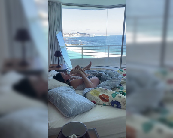 Moringa Paz aka moringapaz - 12-09-2024 OnlyFans Video - Morning treats  I woke up very horny today