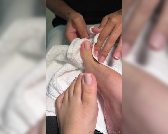 Nathy Feet aka nathy_38 - 08-31-2024 OnlyFans Video - Minha pedicure é 100 dedicada em deixar meus pés ainda mais lindos  O que acharam