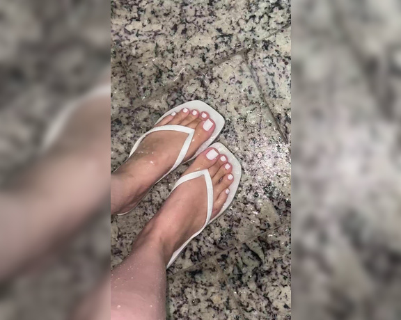 Nathy Feet aka nathy_38 - 08-31-2024 OnlyFans Video - Eu amei super branco I loved super white