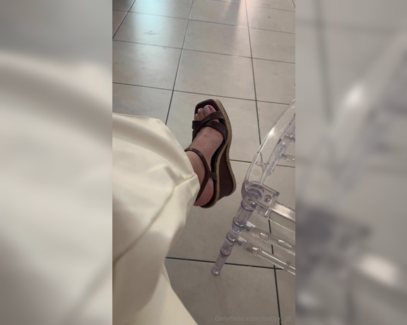 Nathy Feet aka nathy_38 - 11-18-2024 OnlyFans Video - Deita no chãoColoca as mãos pra trás Abre a boca Espera cada ordem minha e me