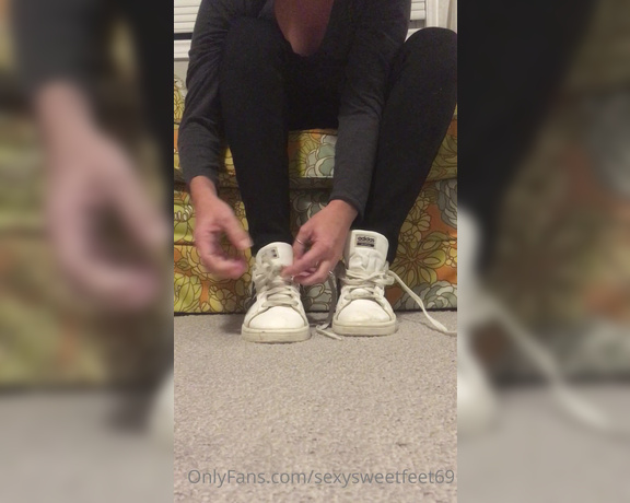 Sarahs_Toes aka realsarahsloane - 12-18-2020 OnlyFans Video - Some loser ordered a custom video then decided he wanted it for free smh