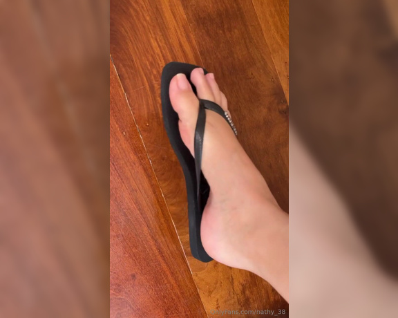 Nathy Feet aka nathy_38 - 12-07-2024 OnlyFans Video - Você, aqui, deitado, chupando cada dedinho meu, com minhas unhas naturais  cadê você, einYou, here,