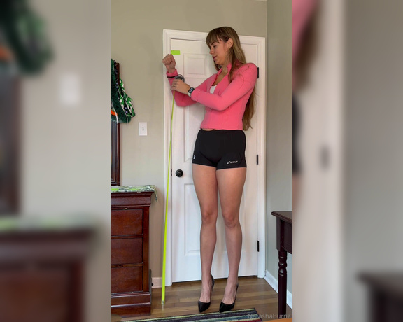 Goddess Tall Tasha aka goddesstalltasha - 08-08-2024 OnlyFans Video - Comparing my height in a pair of slide then with a set of high heels