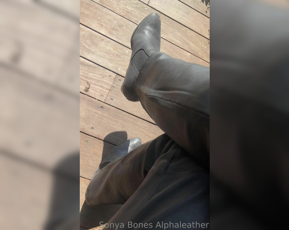 Alpha Leather aka alphaleather - 11-20-2022 OnlyFans Video - Pure power