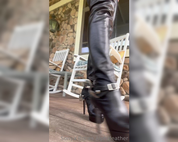 Alpha Leather aka alphaleather - 12-17-2022 OnlyFans Video - Sexy spurs saturday