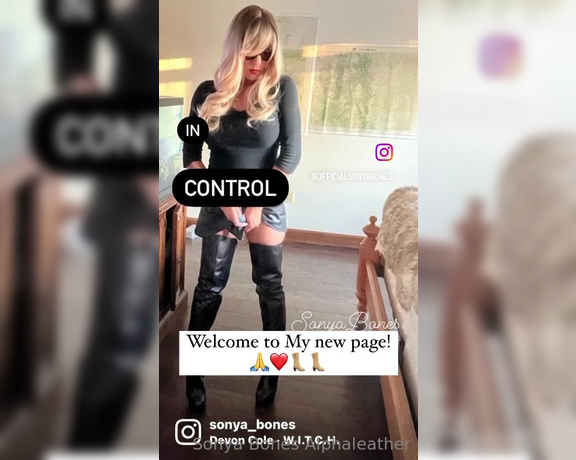 Alpha Leather aka alphaleather - 03-19-2023 OnlyFans Video - Love this song Woman In Total Control of Herself Cheers to witches