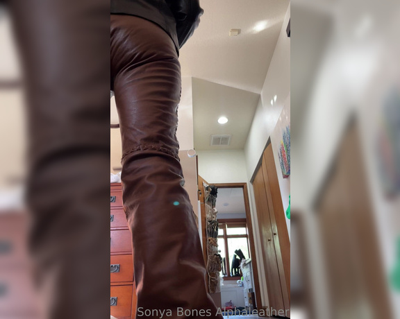 Alpha Leather aka alphaleather - 04-15-2023 OnlyFans Video - Happy sexy Saturday