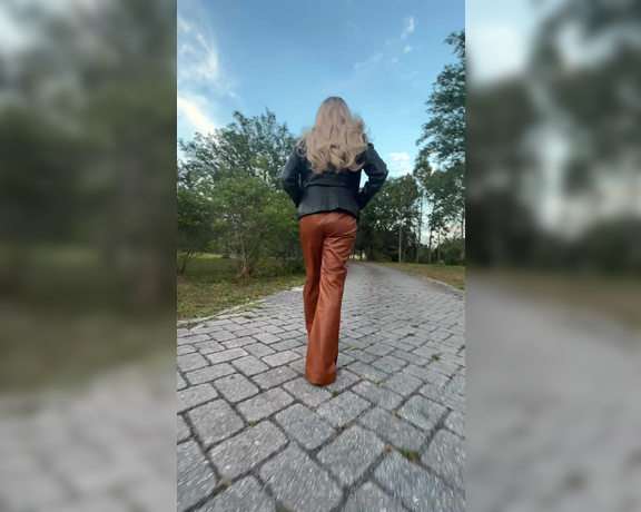 Alpha Leather aka alphaleather - 04-17-2023 OnlyFans Video - Stroll into this week in style