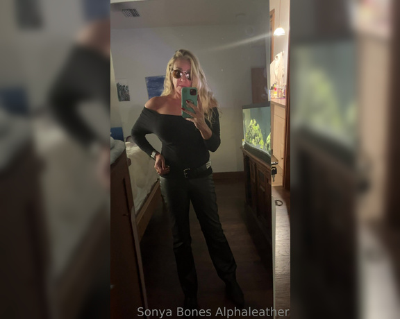 Alpha Leather aka alphaleather - 05-25-2023 OnlyFans Video - Have a good night I am going to