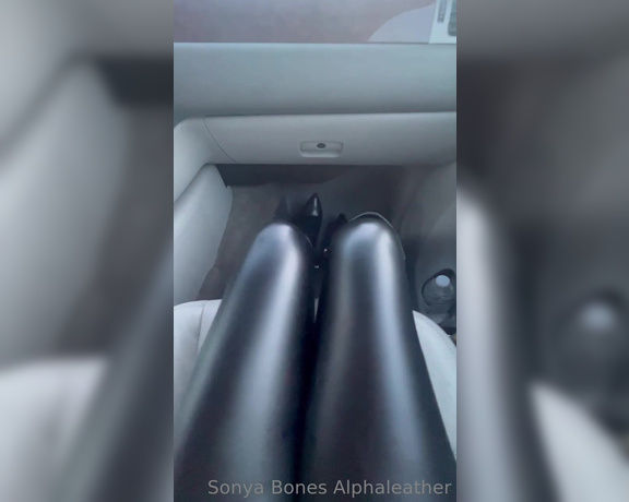 Alpha Leather aka alphaleather - 07-07-2023 OnlyFans Video - Speaking of road trips