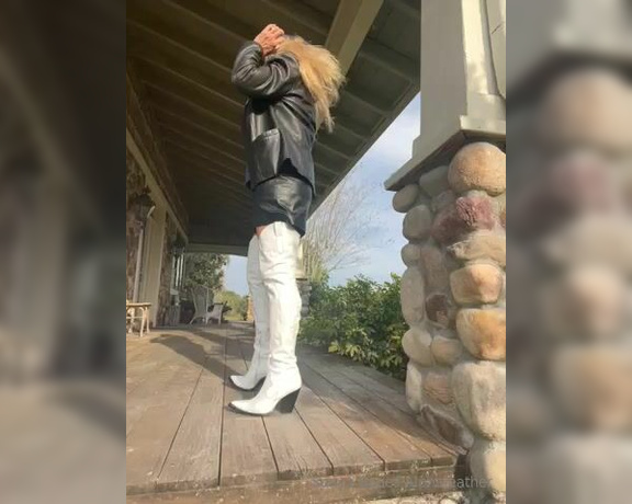 Alpha Leather aka alphaleather - 03-15-2024 OnlyFans Video - happy Friday_2tw9