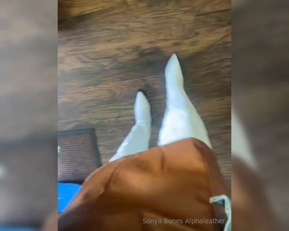 Alpha Leather aka alphaleather - 06-18-2024 OnlyFans Video - OOTD_fym2