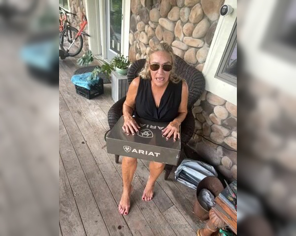 Alpha Leather aka alphaleather - 09-16-2024 OnlyFans Video - thank you to the endlessly generous man who bought Me these kick ass boots