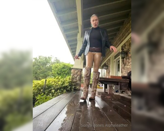 Alpha Leather aka alphaleather - 09-06-2024 OnlyFans Video - happy friday fans