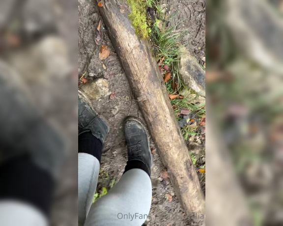 Miss Lia aka liaevalia - 05-09-2022 OnlyFans Video - Hiking in the mountains with goddess