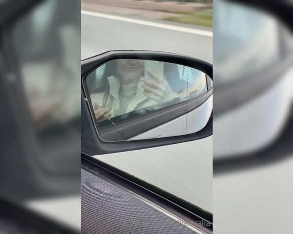 Miss Lia aka liaevalia - 09-30-2022 OnlyFans Video - LG aus dem Auto vom glücklichen Loser der mich gerade nach Hause fahren darf