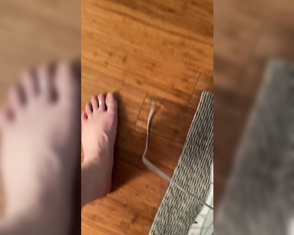 Beneathmytoes aka beneathmytoes - 05-10-2024 OnlyFans Video - These feet have had quite a day