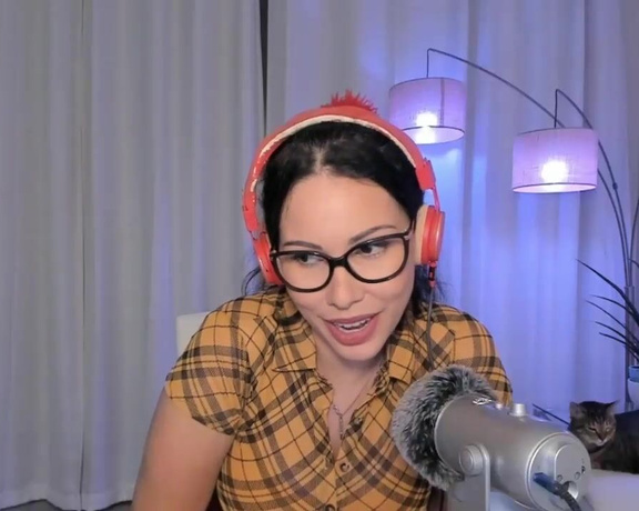 MissBella aka Missbella OnlyFans - Nerdy Classmate helps you Study (ASMR Livestream) ok ok I will buy a new corded headphone this week