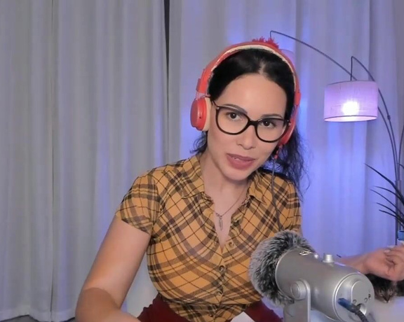 MissBella aka Missbella OnlyFans - Nerdy Classmate helps you Study (ASMR Livestream) ok ok I will buy a new corded headphone this week