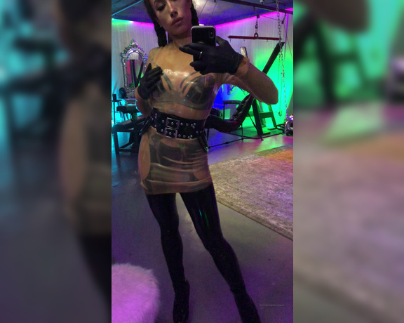 Mistress Tangent aka Goddesstangent OnlyFans - Latex Goddess