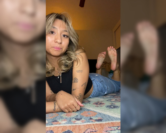 Asian Smart Soles aka Asiansmartsoles OnlyFans - I caught you staring at my soles! ive never known someone who had a foot fetish! now im gonna