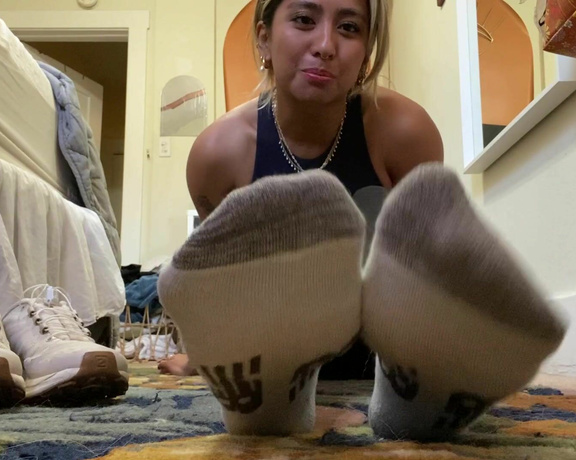 Asian Smart Soles aka Asiansmartsoles OnlyFans - Omg im your sister!! my gym socks really get you that hard LOL