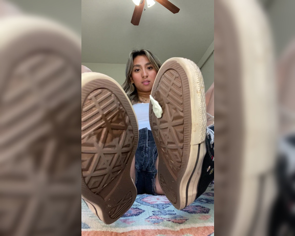 Asian Smart Soles aka Asiansmartsoles OnlyFans - Omg step bro, did you seriously shrink yourself just so you could be stuck in my converse all day