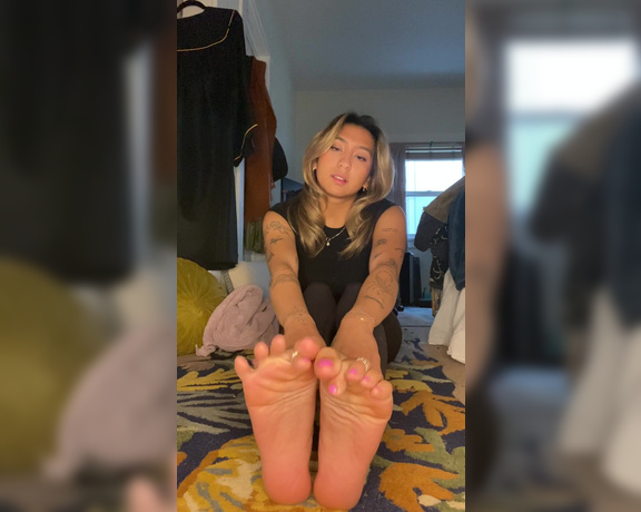 Asian Smart Soles aka Asiansmartsoles OnlyFans - Time to make you feel alive again