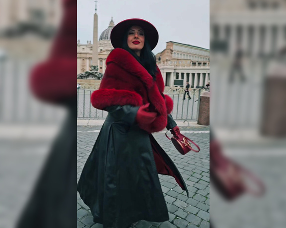 Ezada Sinn aka Ezada OnlyFans - Vatican city in December