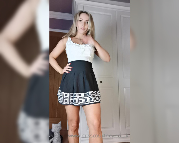 Miss Courtney aka Misscourtneym OnlyFans - I do love this dress