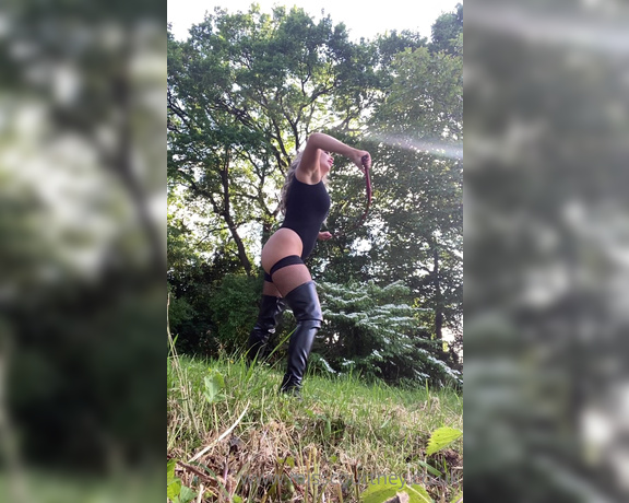 Miss Courtney aka Misscourtneym OnlyFans - Can you believe as I finished filming this the farmer walker past the one place you can see in!